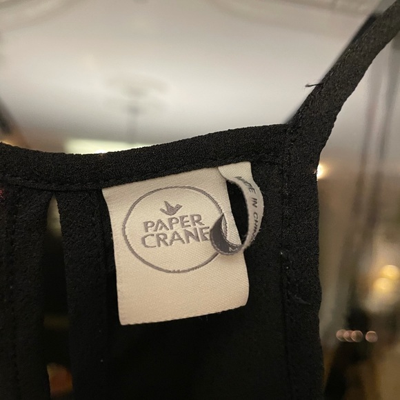 Paper Crane Black Flowy Tank - Picture 3 of 4